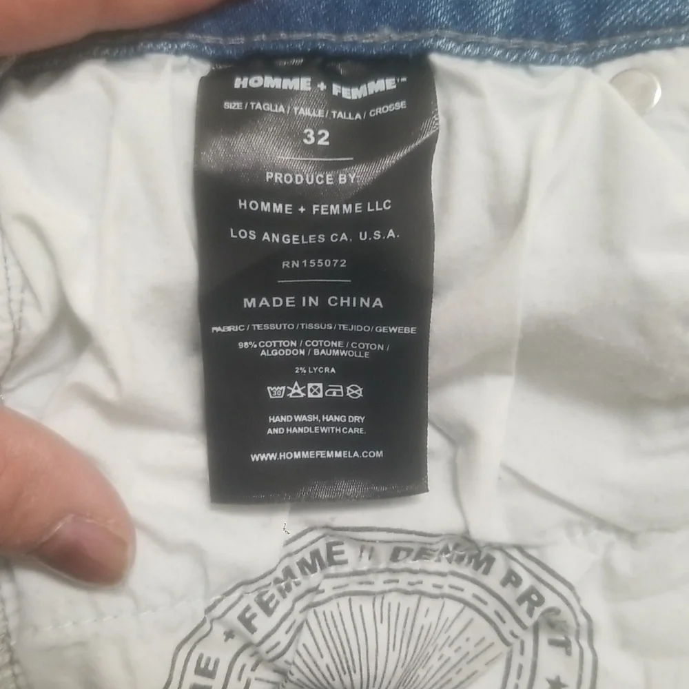 Unisex Distressed Blue Denim Shorts(32) NWT